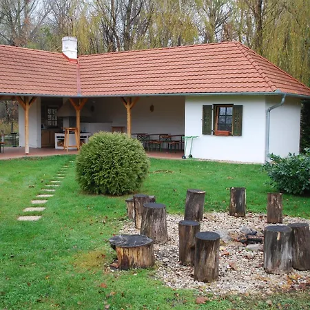 ファームステイ Rozalia Vendeghaz Sarród